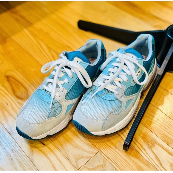 Adidas Falcon Full Tint - Excellent Condition! - Picture 4 of 9